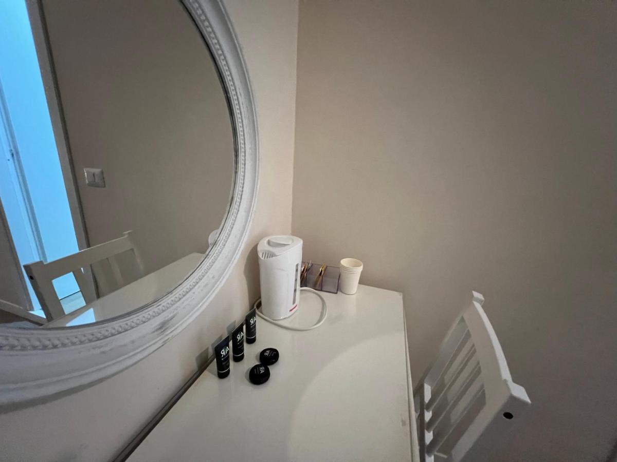 Hello Home Guesthouse Рим Экстерьер фото